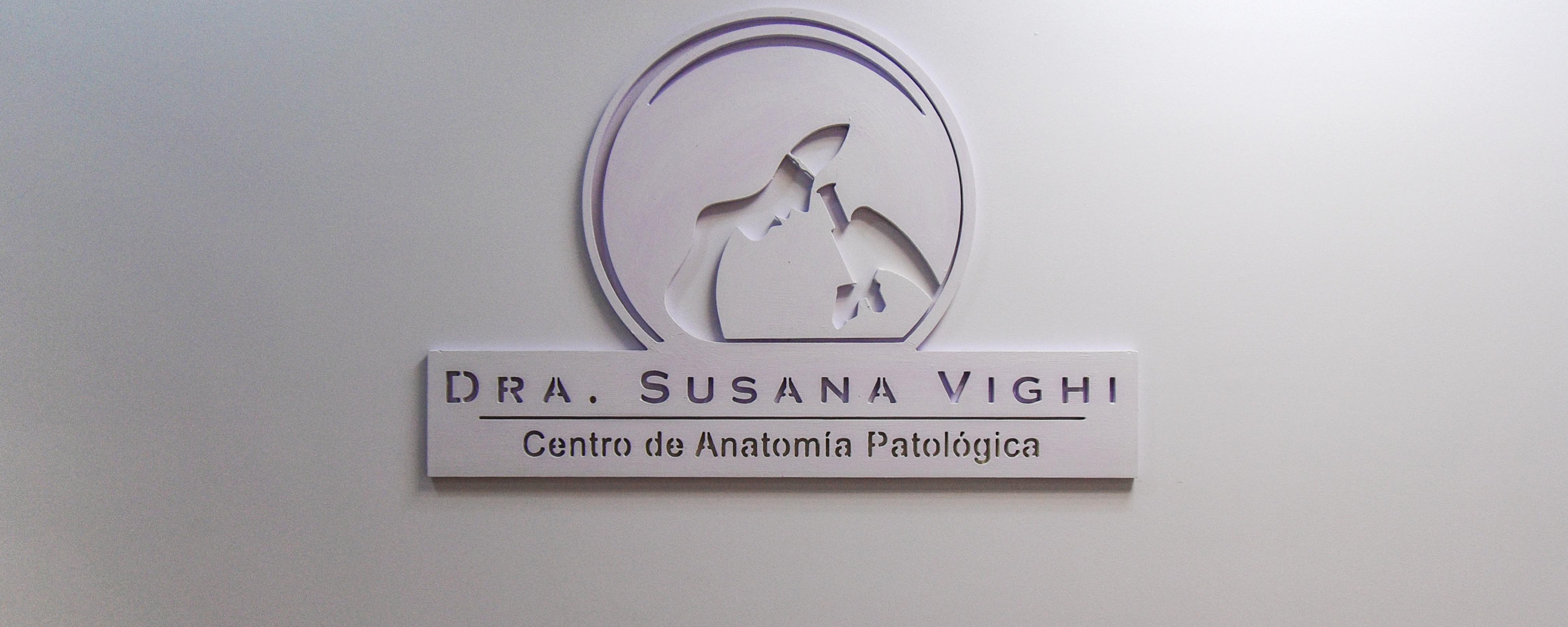 Sumate a un equipo que integra experiencia médica, innovación y tecnología aplicada al diagnóstico.